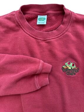 Vintage Rainforest Cafe Men’s/Unisex Red Sweatshirt Size Medium Frog Embroidery